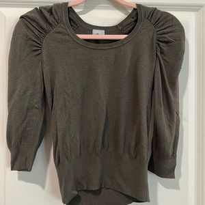 H&M shirred shoulder  3/4 sleeve sweater in forest green